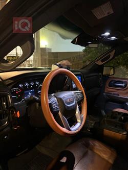 GMC Sierra